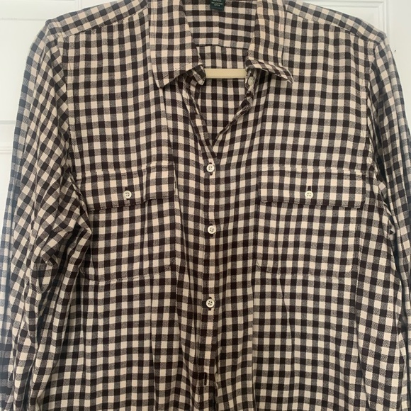 Women’s button down shirt - Picture 2 of 8